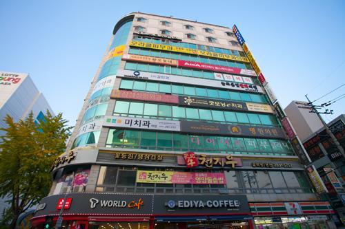 Cnn Hotel Changwon Exterior foto