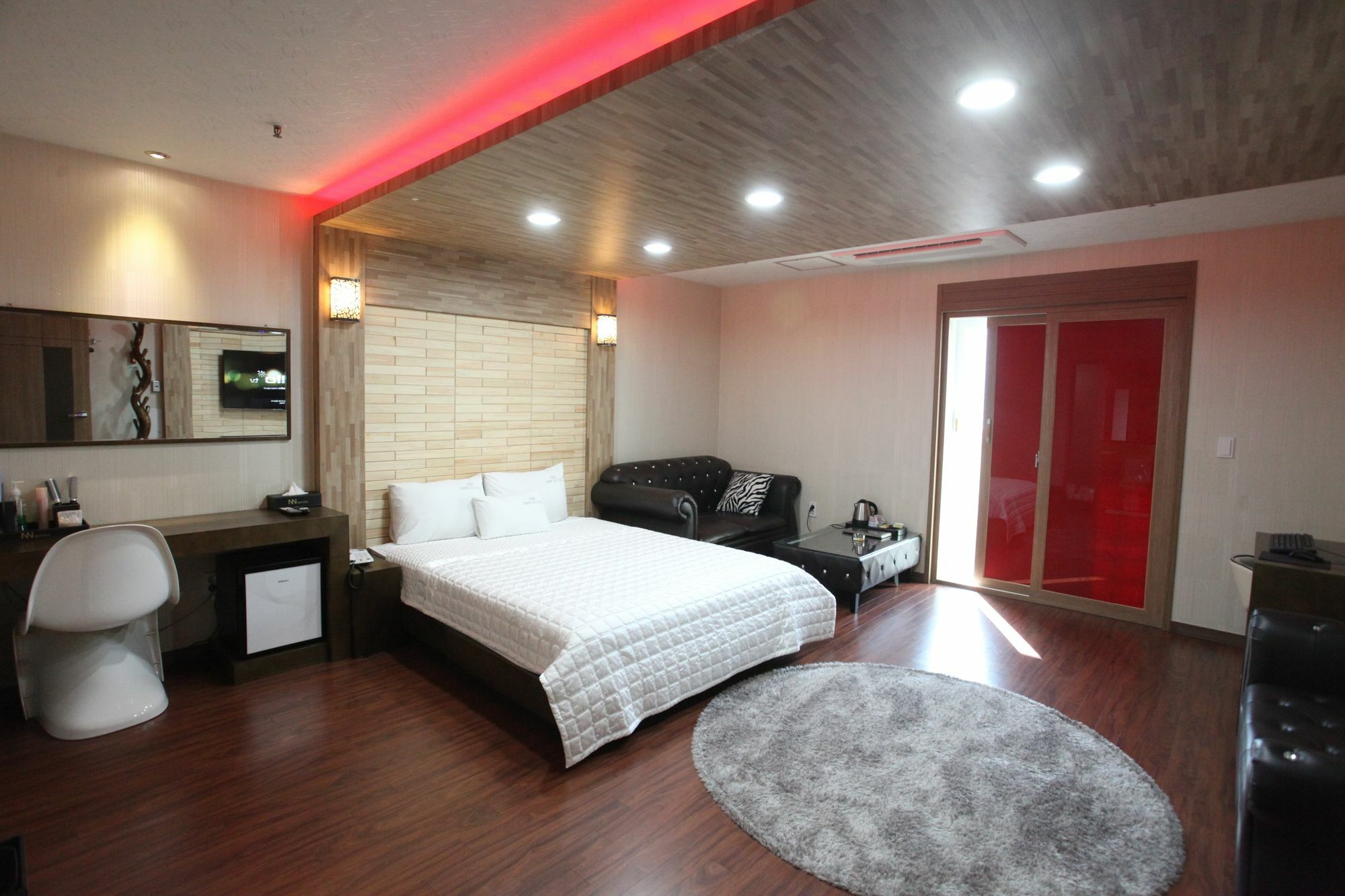 Cnn Hotel Changwon Exterior foto